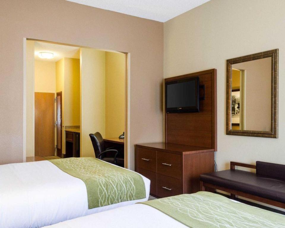 סטארקוויל Comfort Suites מראה חיצוני תמונה