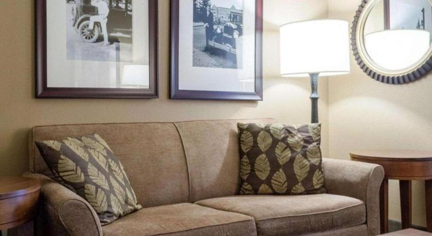 סטארקוויל Comfort Suites מראה חיצוני תמונה