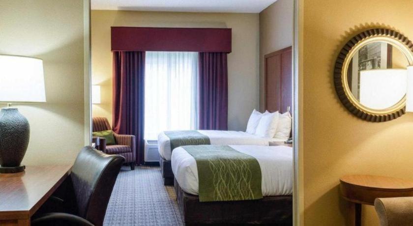 סטארקוויל Comfort Suites מראה חיצוני תמונה